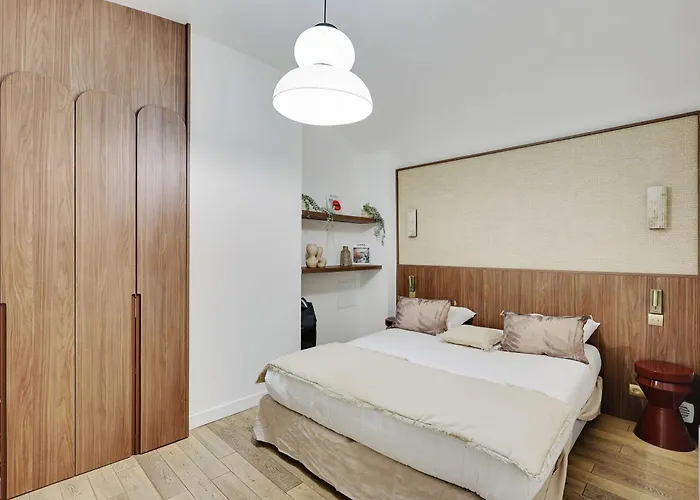 Elegant - 2bd 6p - De Appartement