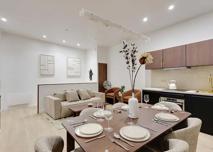 Elegant - 2bd 6p - De Appartement